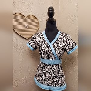 XS Koi scrubs top